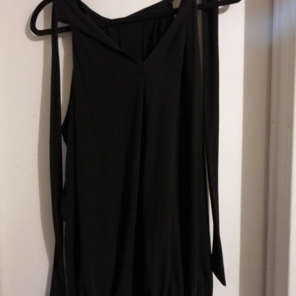 High neck Top - Picture 3 of 7